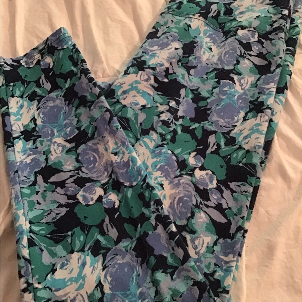 INTRO Love The Fit Leggings, size Petite M